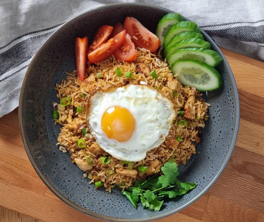 Nasi Goreng Muhandas: Rasa yang Menggigit Jiwa di Setiabudi